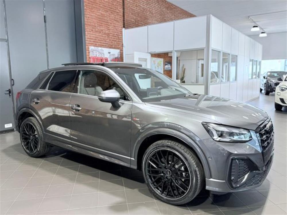 Q2 Q2 35 TDI S tronic S li