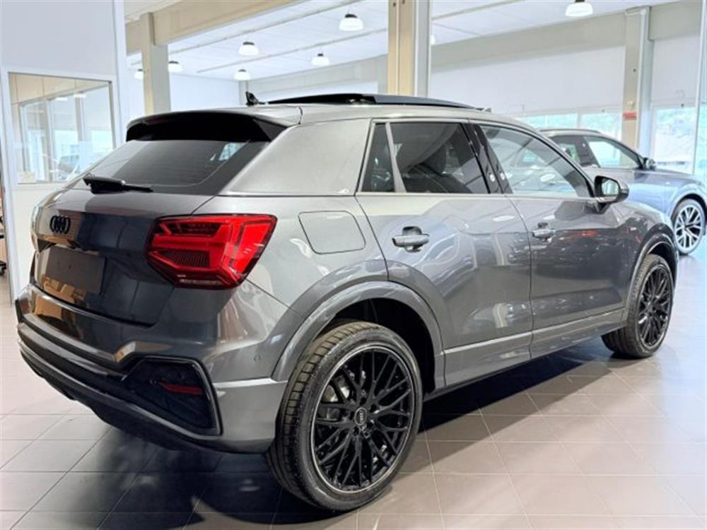 Q2 Q2 35 TDI S tronic S li