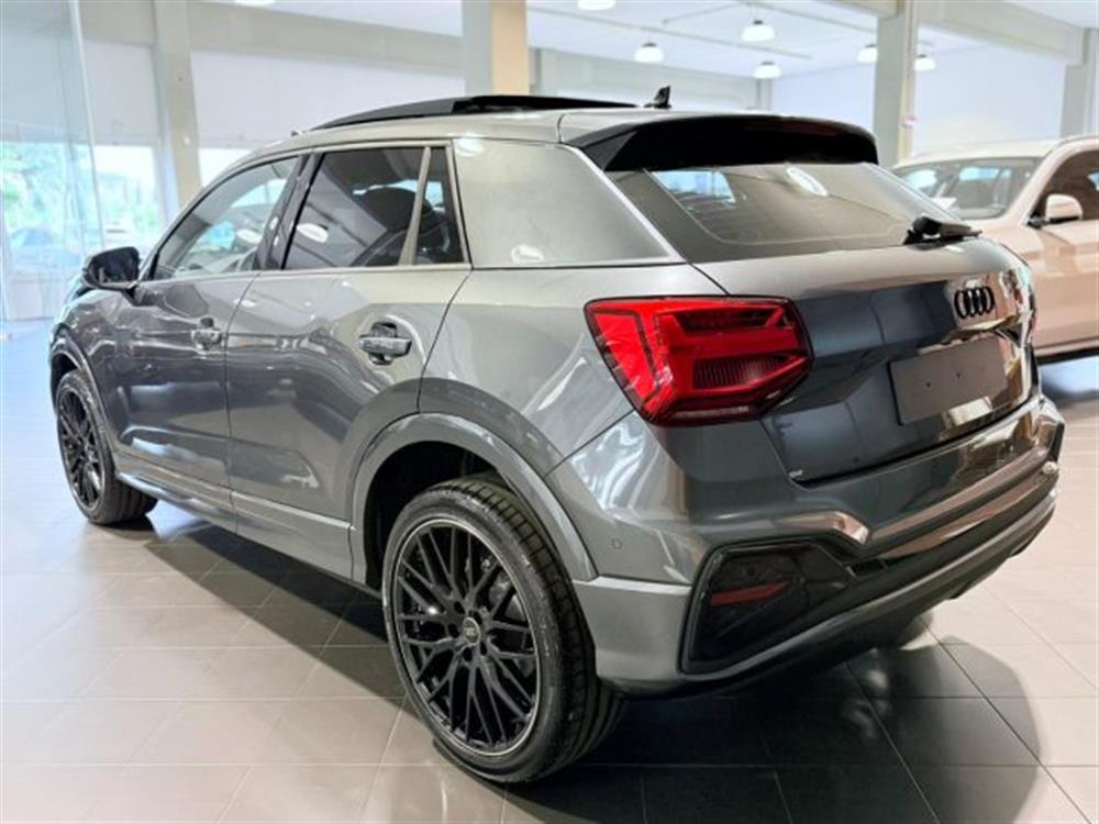 Q2 Q2 35 TDI S tronic S li