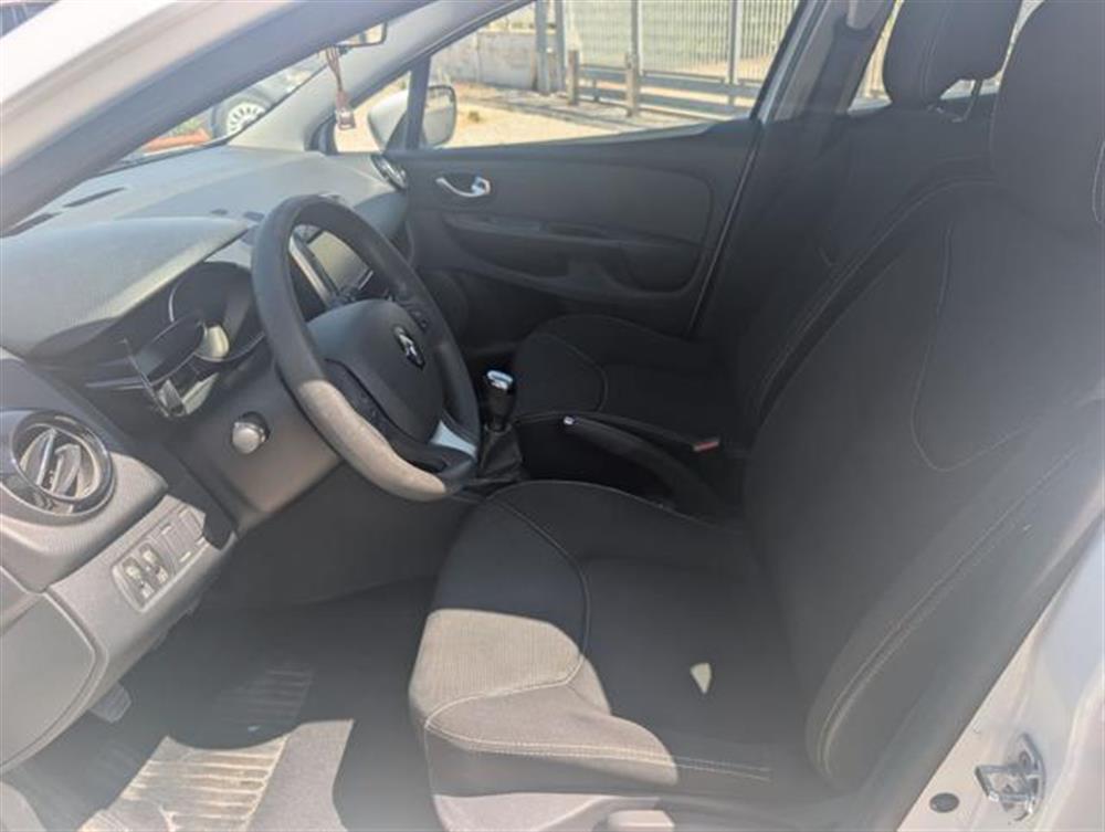 Clio Clio 1.2 75CV 5 porte Zen