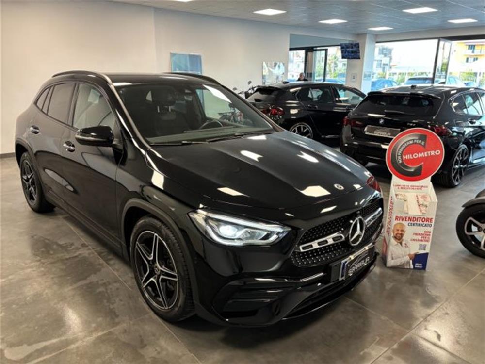 GLA 180 GLA 180 d AMG Premium Automa