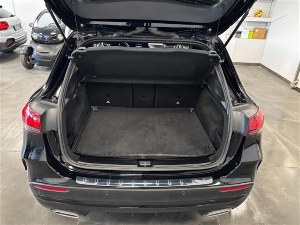 GLA 180 GLA 180 d AMG Premium Automa