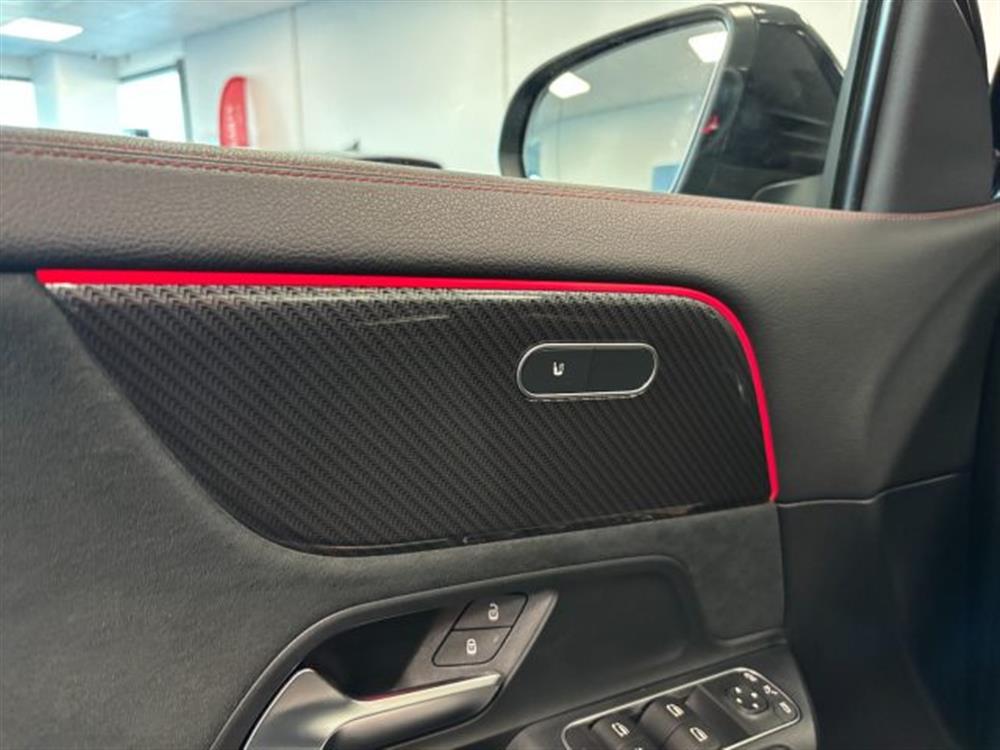 GLA 180 GLA 180 d AMG Premium Automa