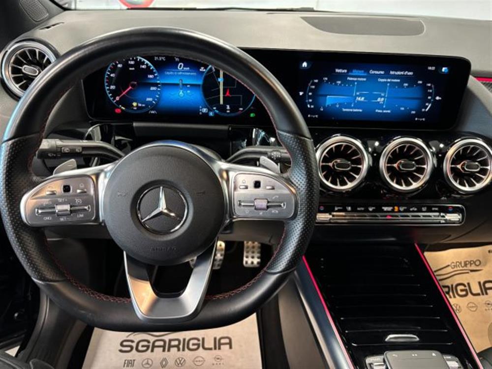 GLA 180 GLA 180 d AMG Premium Automa