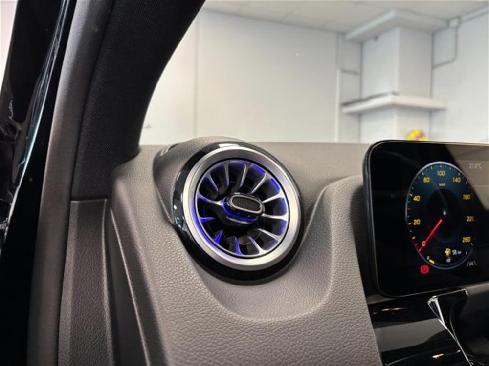 GLA 180 GLA 180 d AMG Premium Automa
