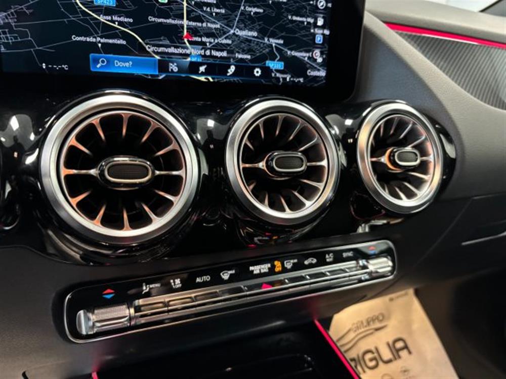 GLA 180 GLA 180 d AMG Premium Automa