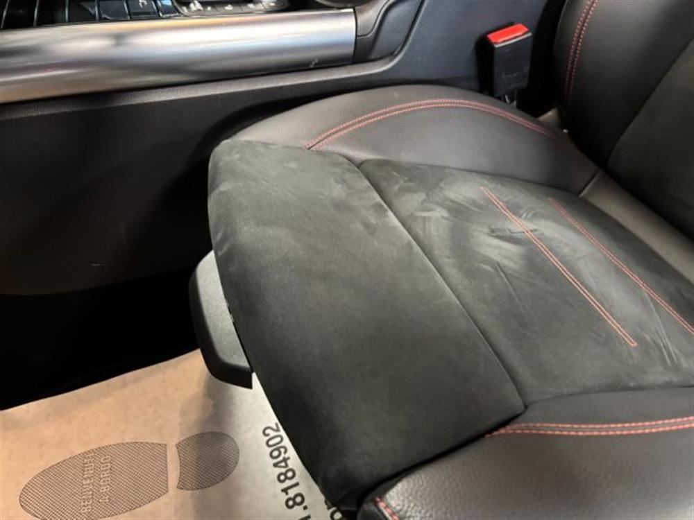 GLA 180 GLA 180 d AMG Premium Automa