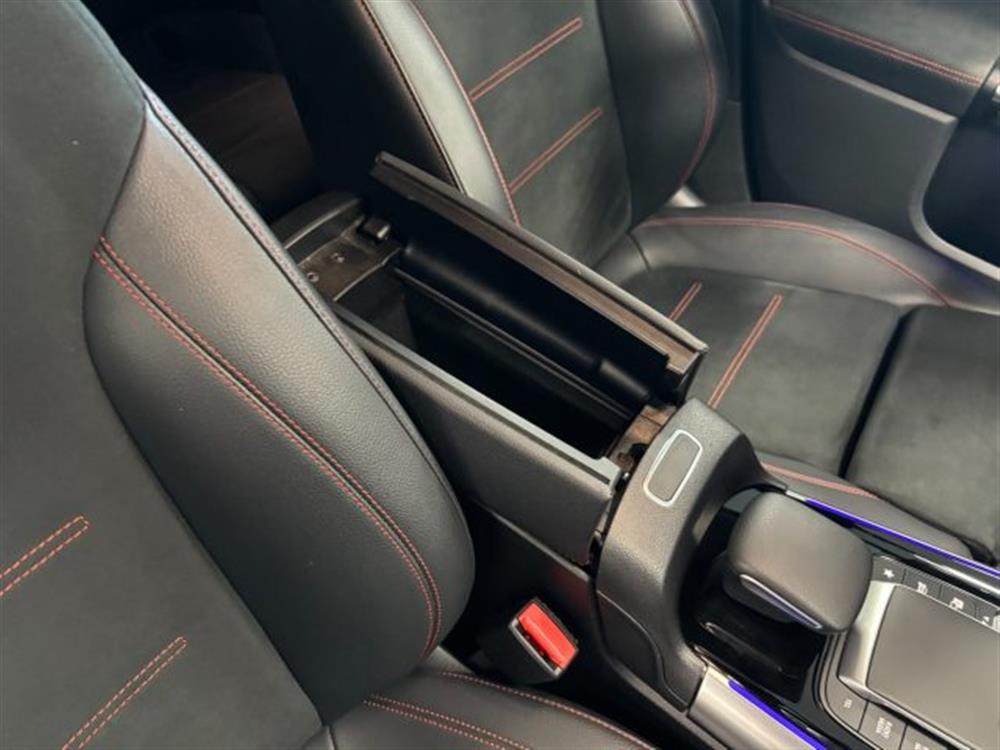 GLA 180 GLA 180 d AMG Premium Automa