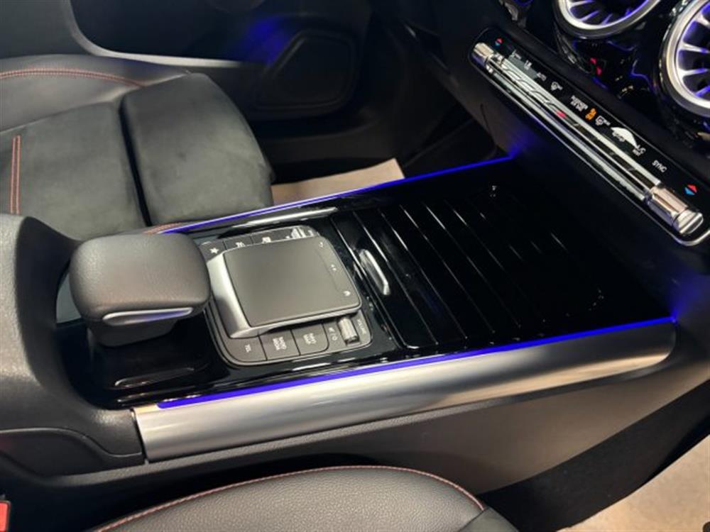 GLA 180 GLA 180 d AMG Premium Automa