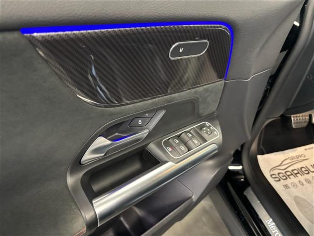 GLA 180 GLA 180 d AMG Premium Automa