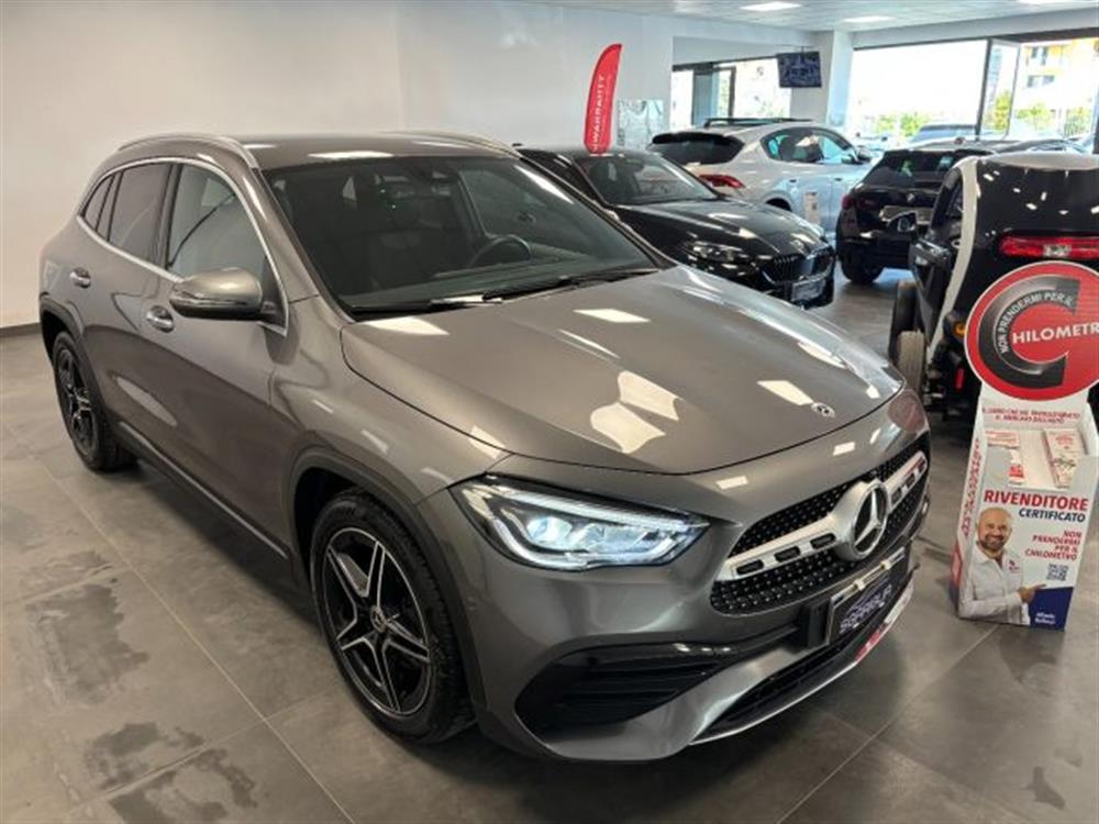 GLA 180 GLA 180 d AMG Premium Automa