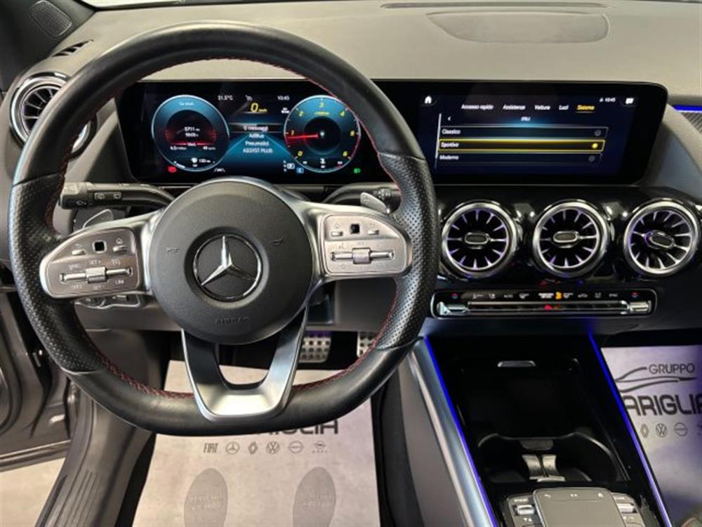 GLA 180 GLA 180 d AMG Premium Automa