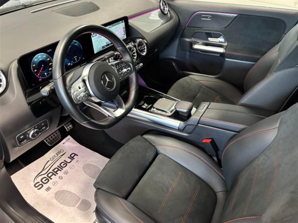 GLA 180 GLA 180 d AMG Premium Automa