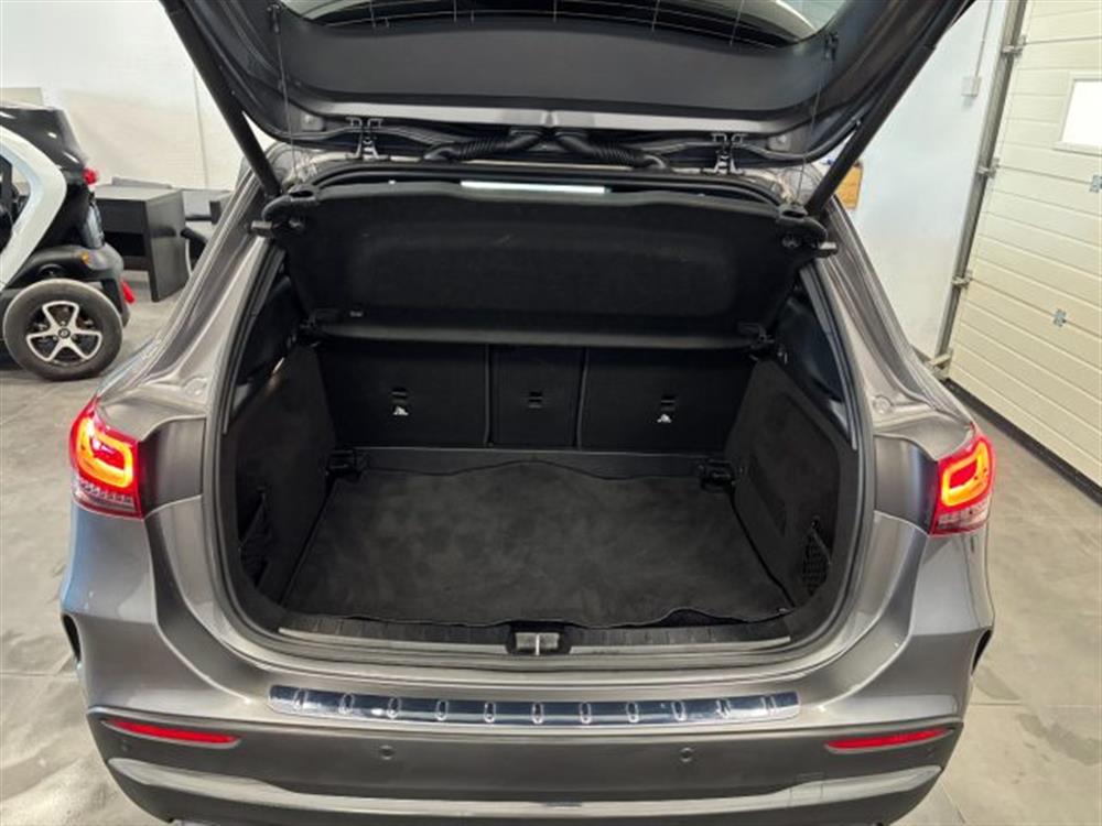 GLA 180 GLA 180 d AMG Premium Automa