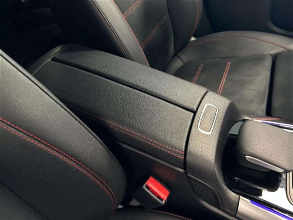 GLA 180 GLA 180 d AMG Premium Automa