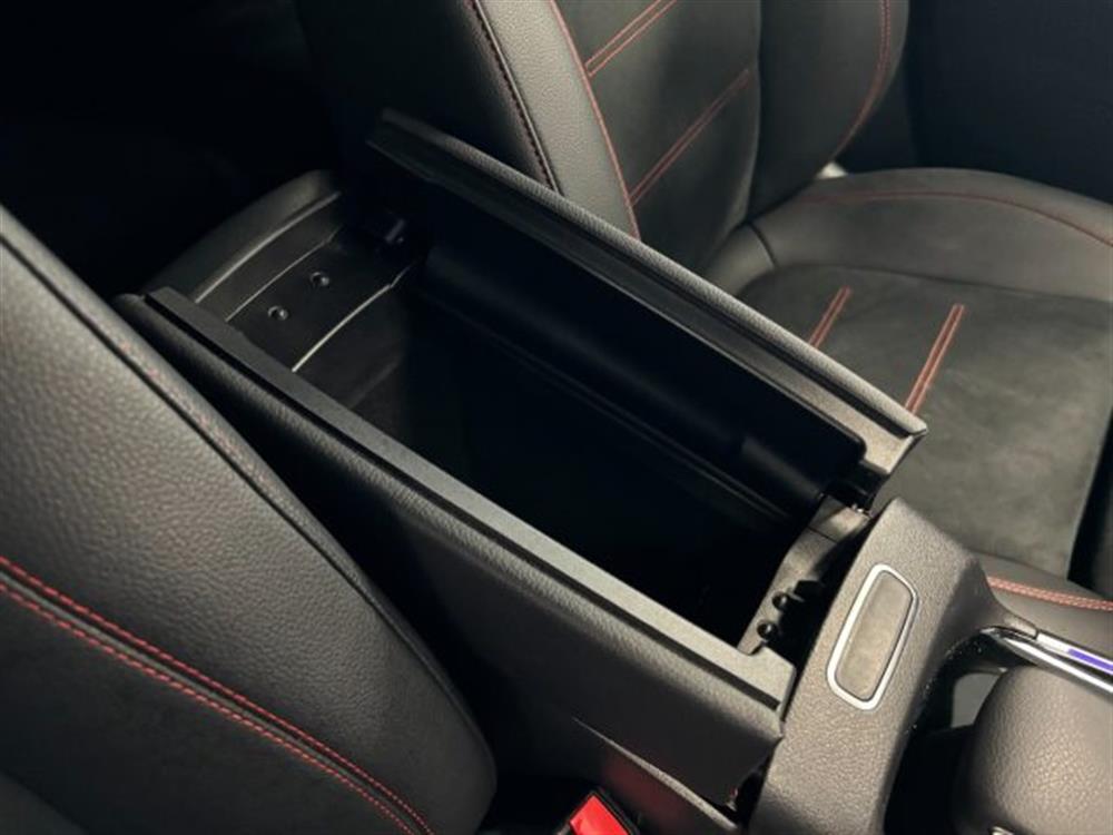 GLA 180 GLA 180 d AMG Premium Automa