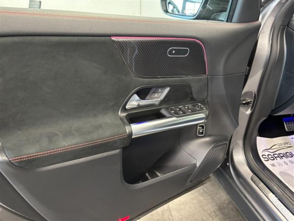 GLA 180 GLA 180 d AMG Premium Automa