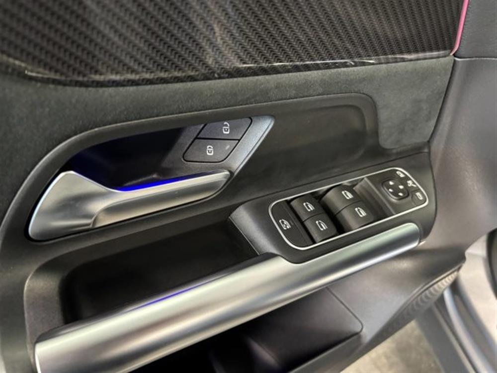 GLA 180 GLA 180 d AMG Premium Automa
