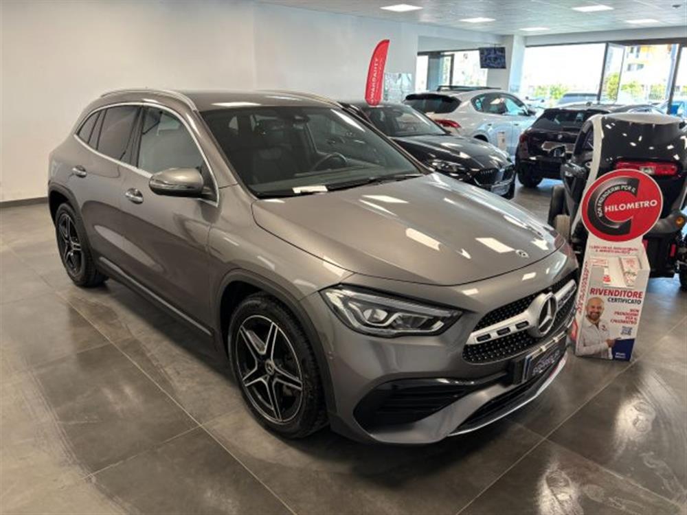 GLA 180 GLA 180 d AMG Premium Automa