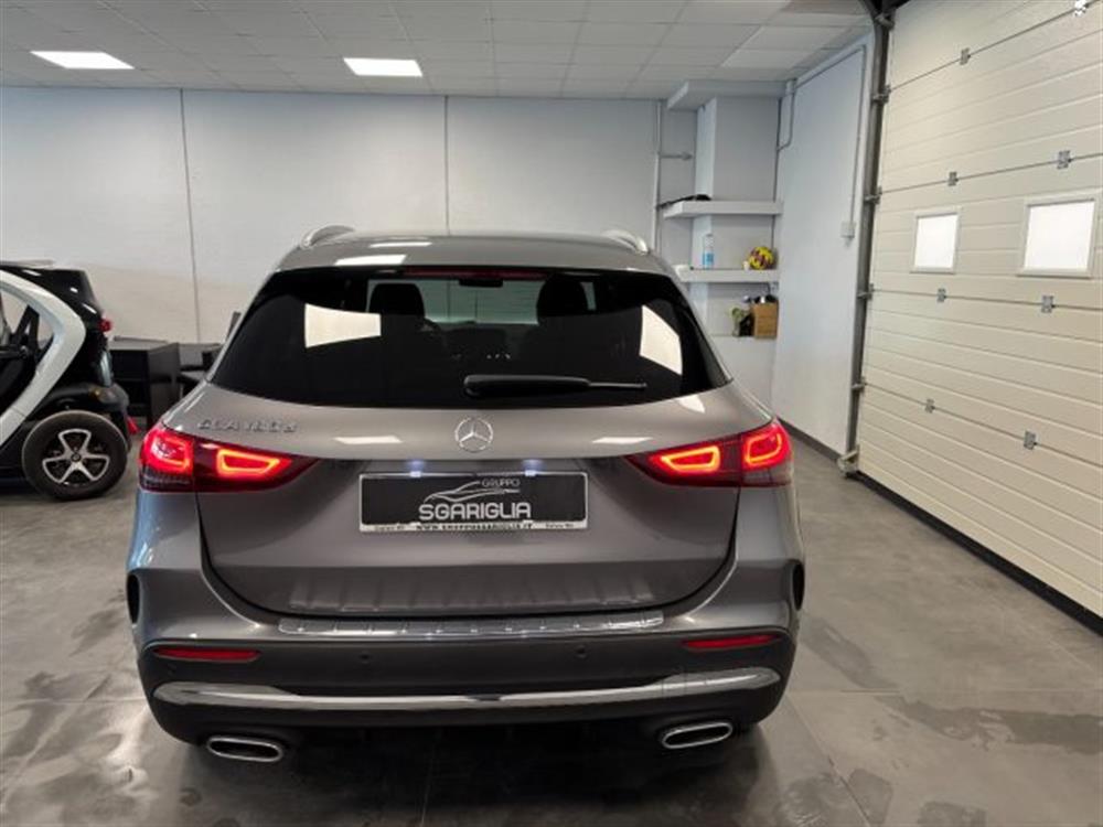 GLA 180 GLA 180 d AMG Premium Automa