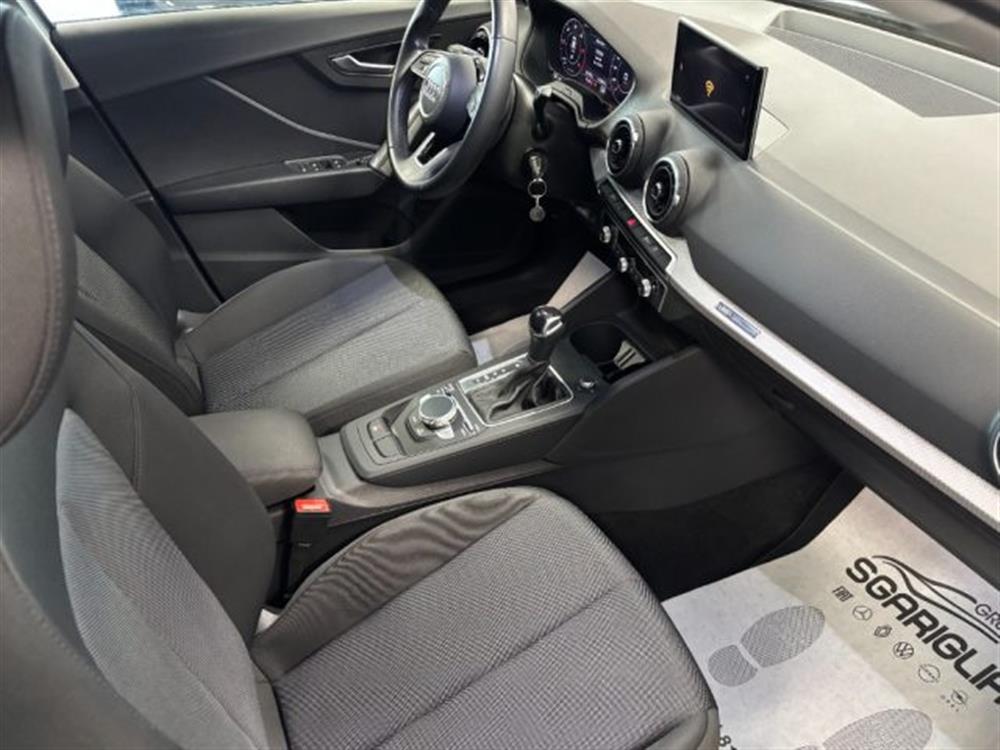 Q2 Q2 35 TDI S line Editio