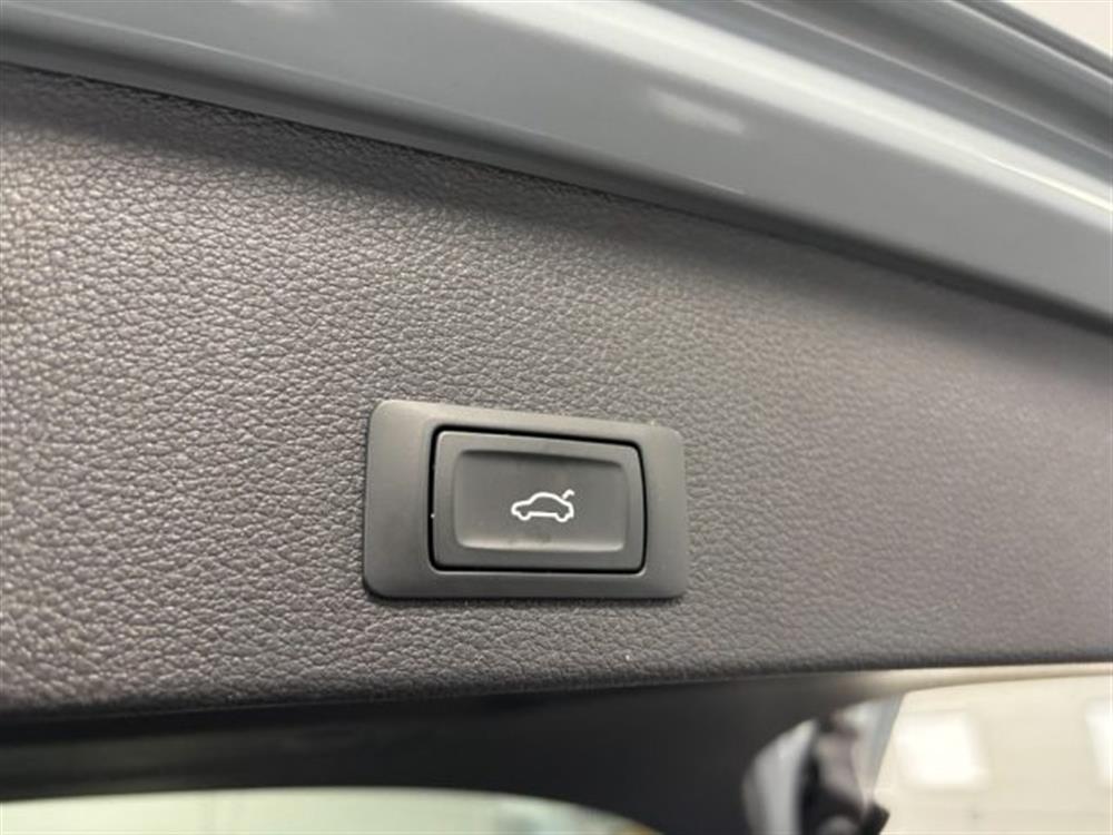 Q2 Q2 35 TDI S line Editio