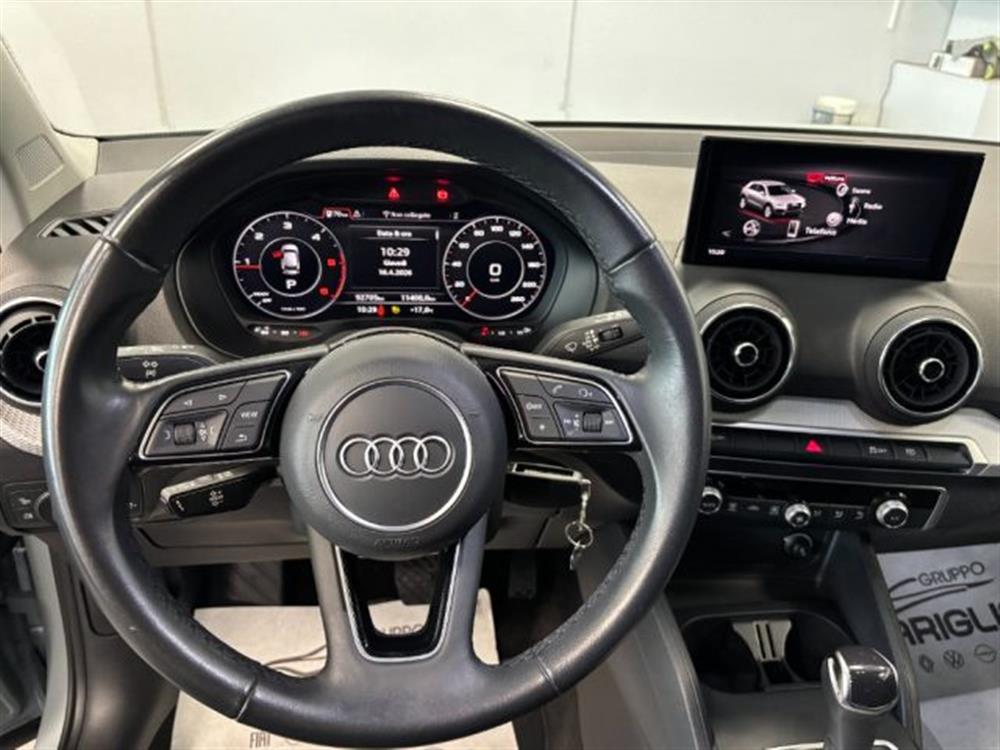 Q2 Q2 35 TDI S line Editio