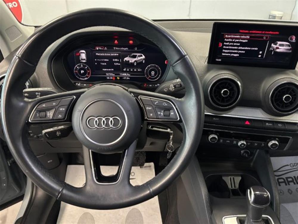 Q2 Q2 35 TDI S line Editio