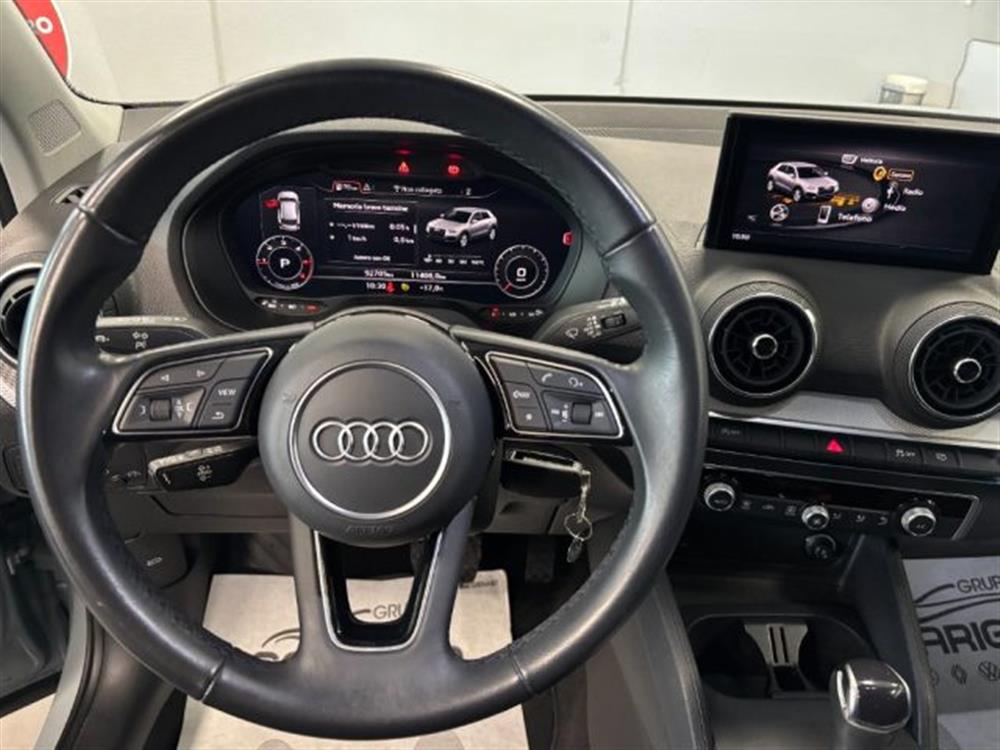 Q2 Q2 35 TDI S line Editio