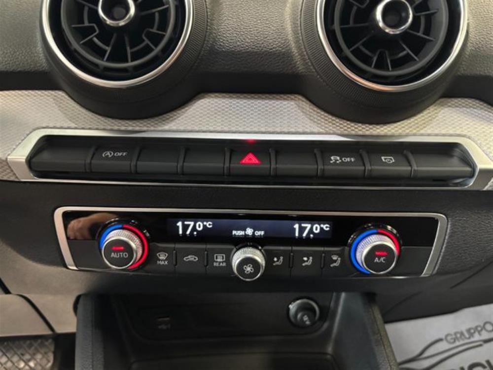 Q2 Q2 35 TDI S line Editio