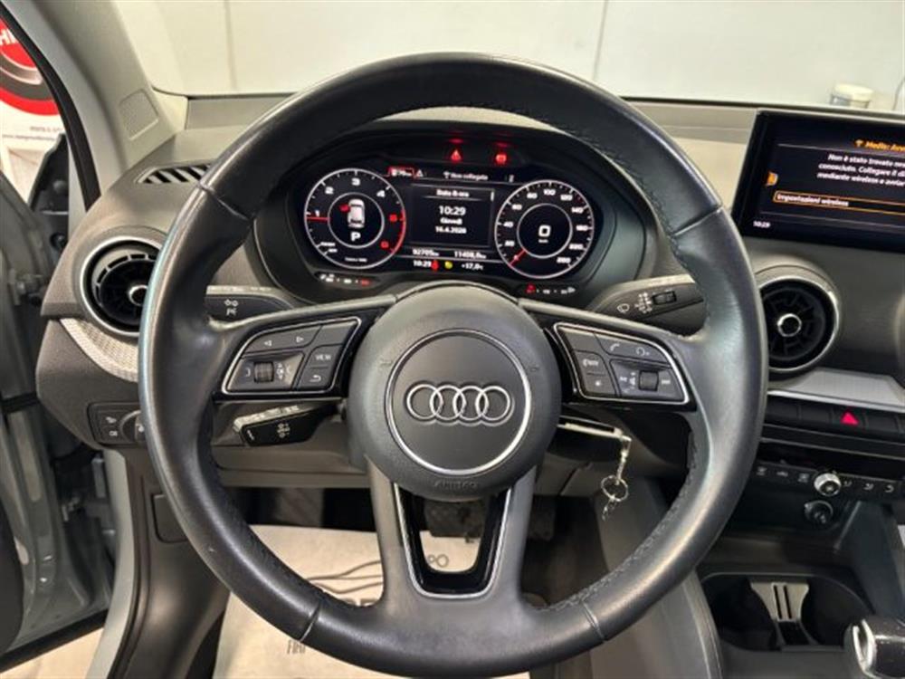 Q2 Q2 35 TDI S line Editio
