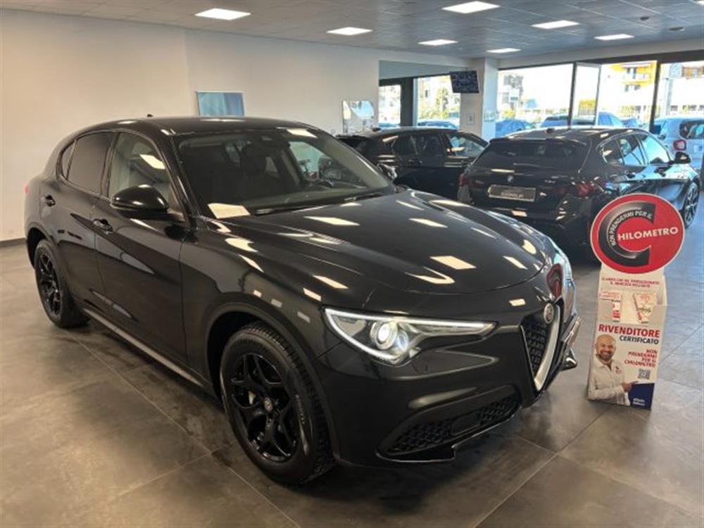 Stelvio Stelvio 2.2 Diesel AT8 Sport