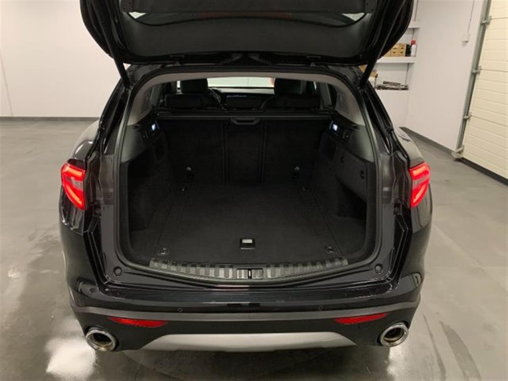 Stelvio Stelvio 2.2 Diesel AT8 Sport
