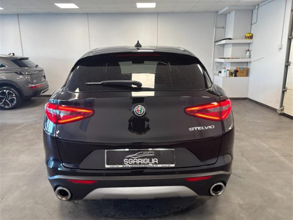 Stelvio Stelvio 2.2 Diesel AT8 Sport