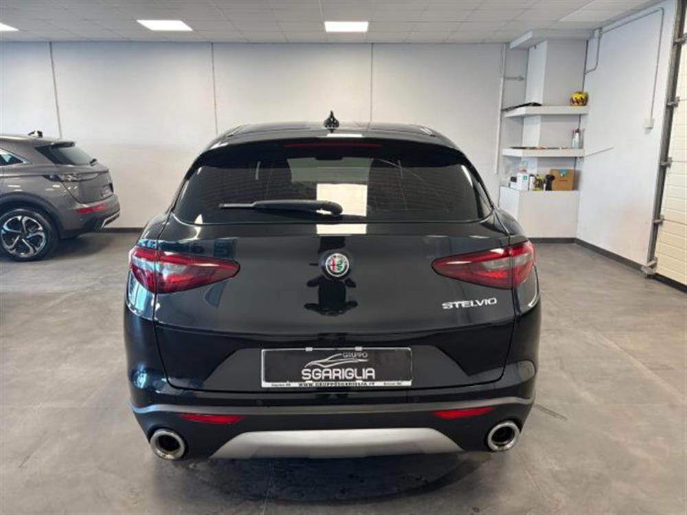 Stelvio Stelvio 2.2 Diesel AT8 Sport