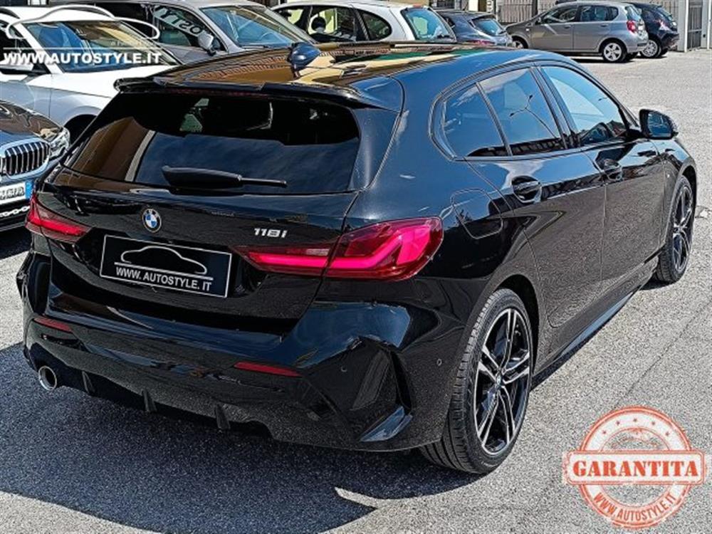 118 118 i M-SPORT Steptronic
