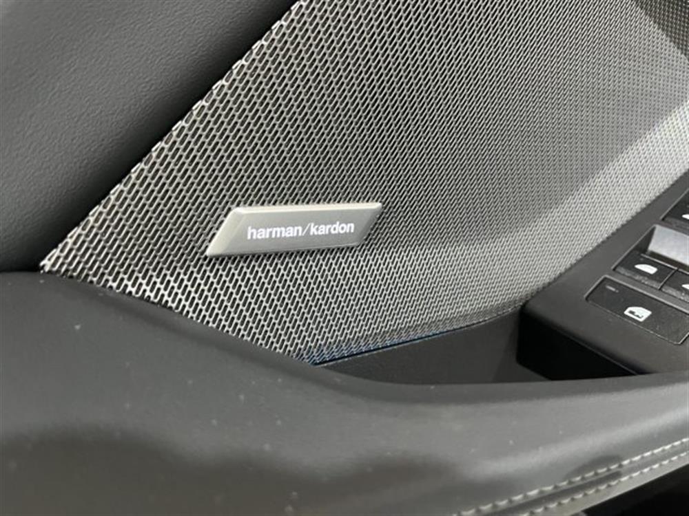 120 120 48V MSport