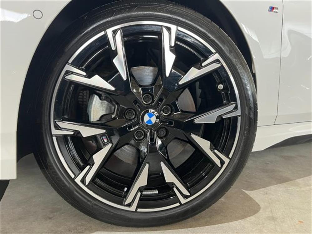 120 120 48V MSport