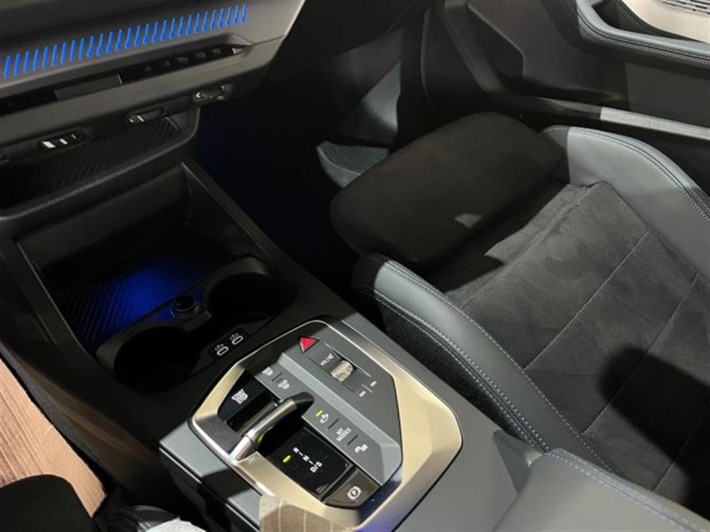 120 120 48V MSport