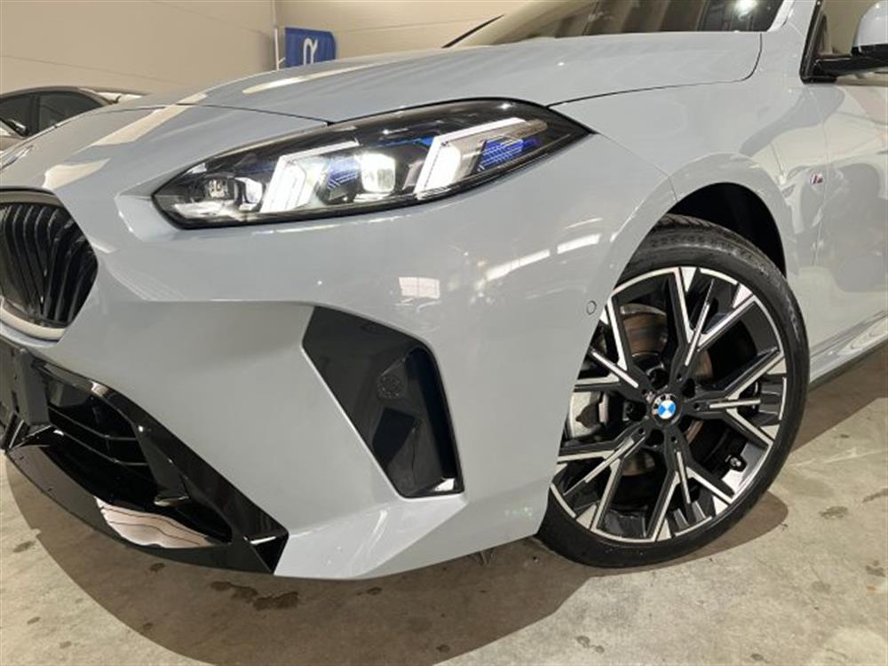 120 120 48V MSport