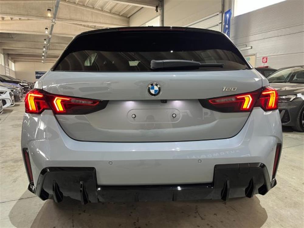 120 120 48V MSport