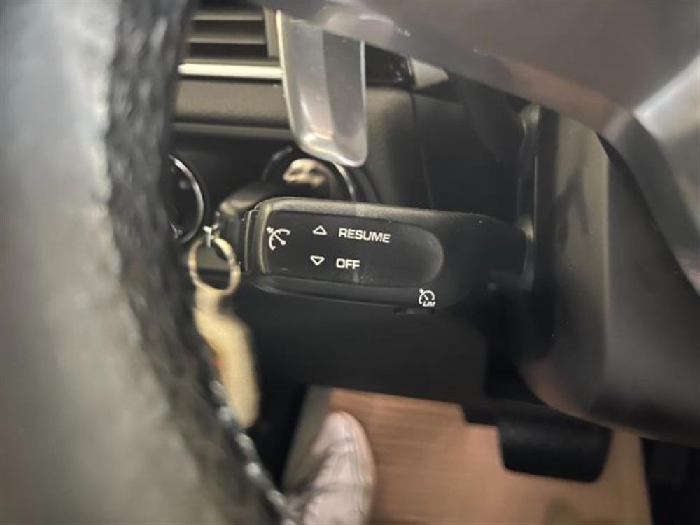 Macan Macan 2.0 NAVI/PELLE/CERCH