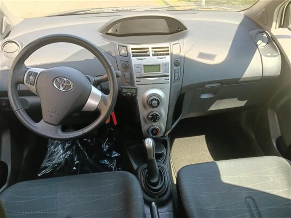 Yaris Yaris 1.3 5 porte Sol *uni