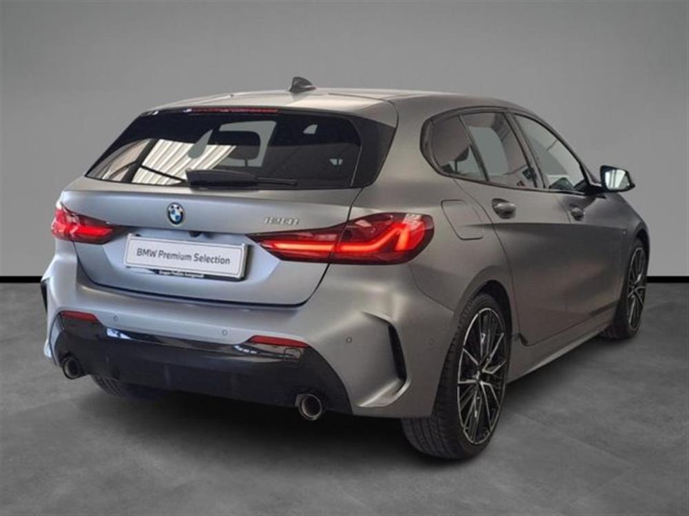 120 120 i 5p. Msport Aut.