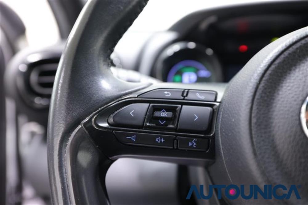Yaris Yaris 1.5 HYBRID 5 PORTE L