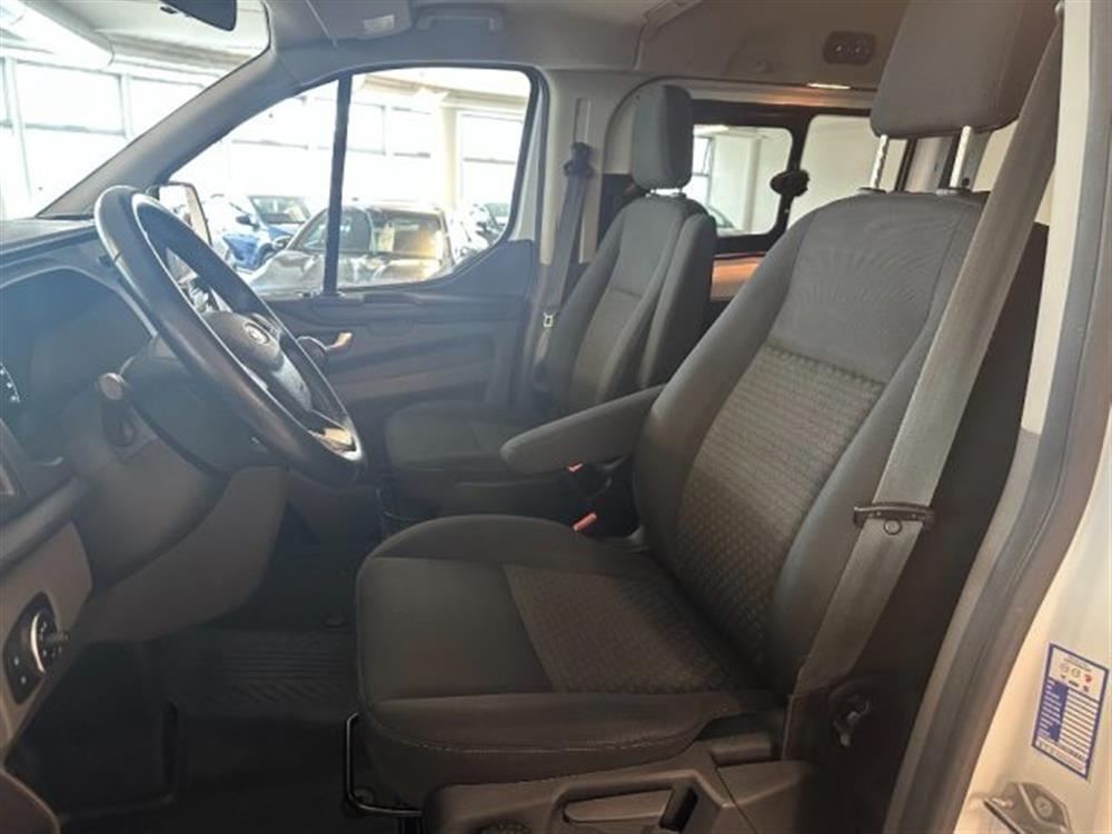 Transit Custom Transit Custom 320 L2H2 COMBI 8POST