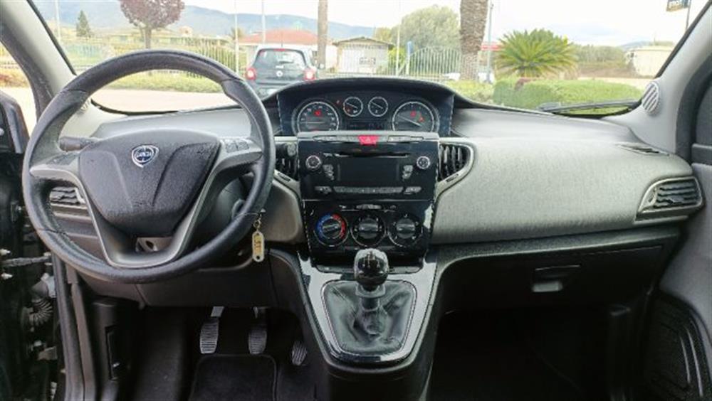 Ypsilon Ypsilon 0.9 TwinAir 85 CV 5