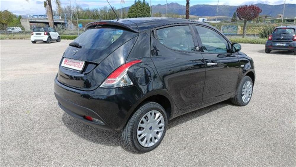 Ypsilon Ypsilon 0.9 TwinAir 85 CV 5