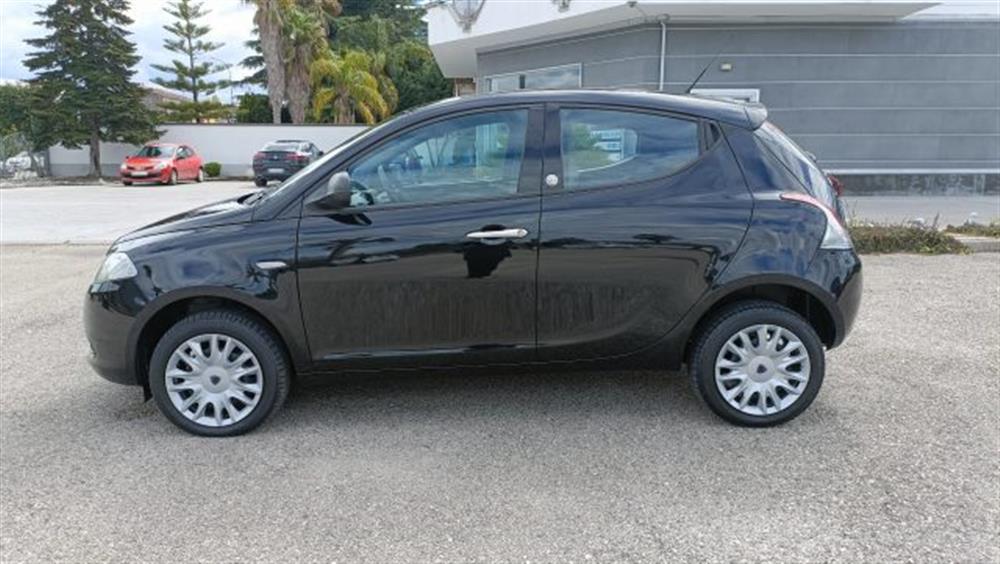 Ypsilon Ypsilon 0.9 TwinAir 85 CV 5