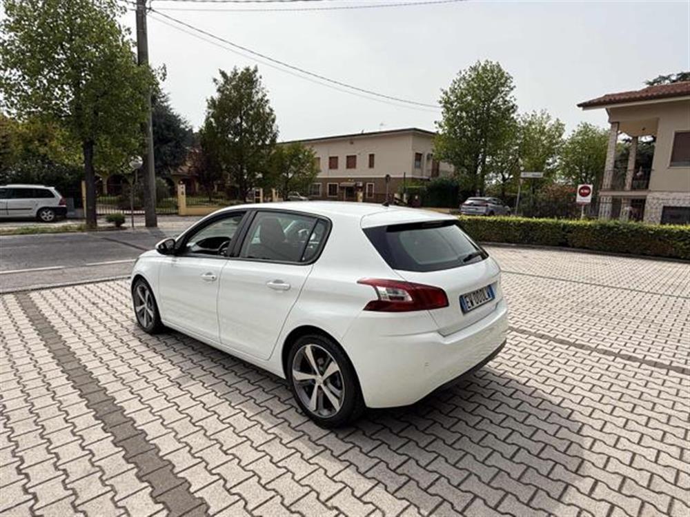 308 308 1.6 HDi 92 CV Active